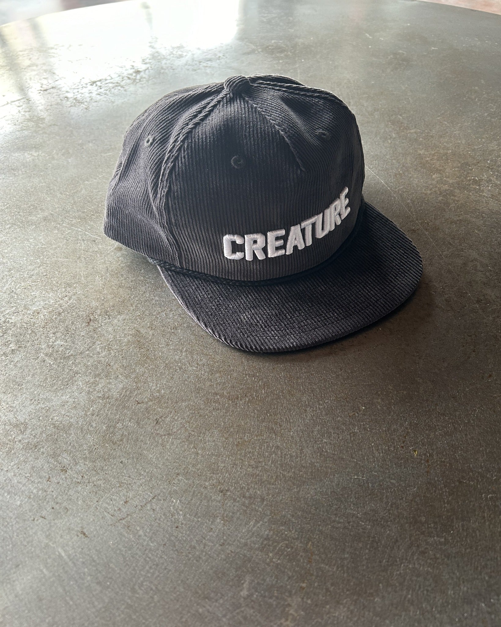 CREATURE Corduroy Hat in Dark Grey